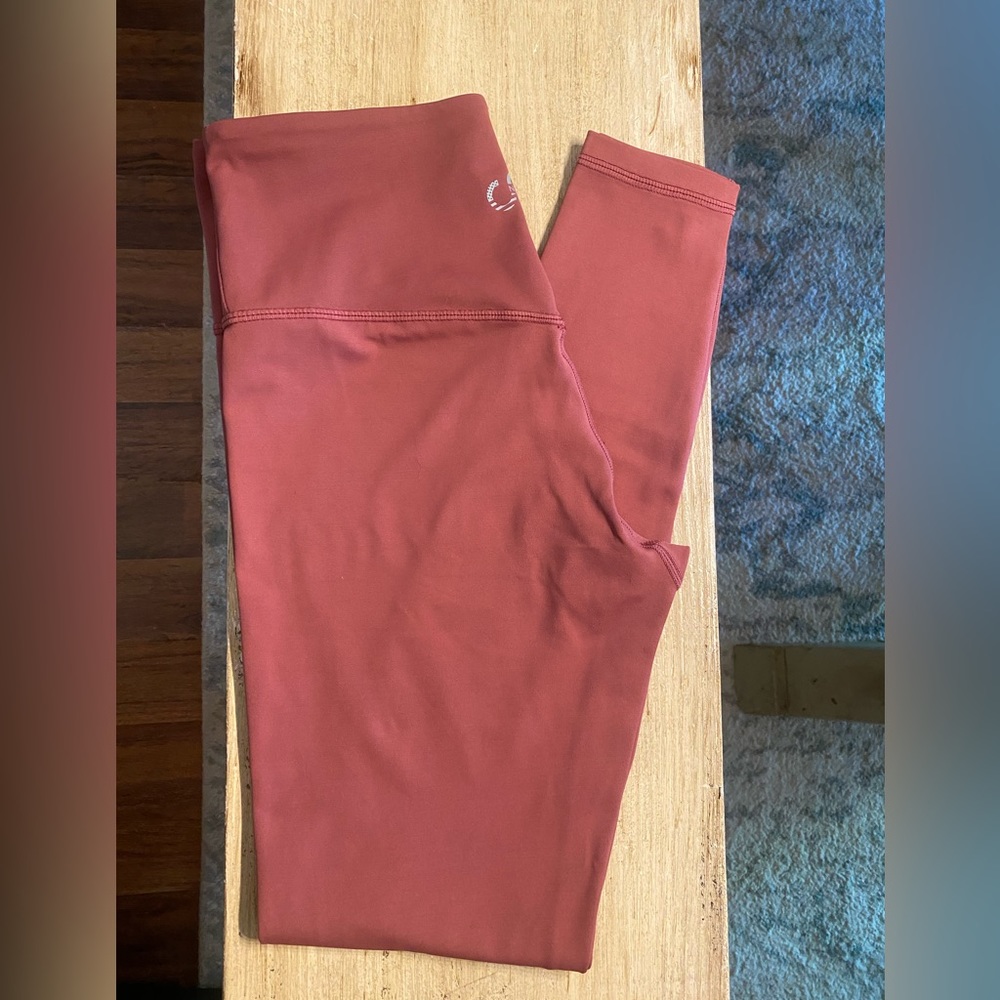 CNC activewear dark pink empowered leggings